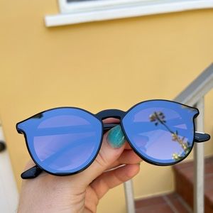 Krewe Collins Nylon black + black and crystal